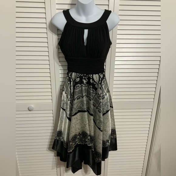 Signature by Sangria Dresses & Skirts - Signature By Sangria Dress Size 4